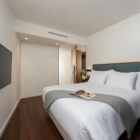 Fraser - Serviced 4* Genewa